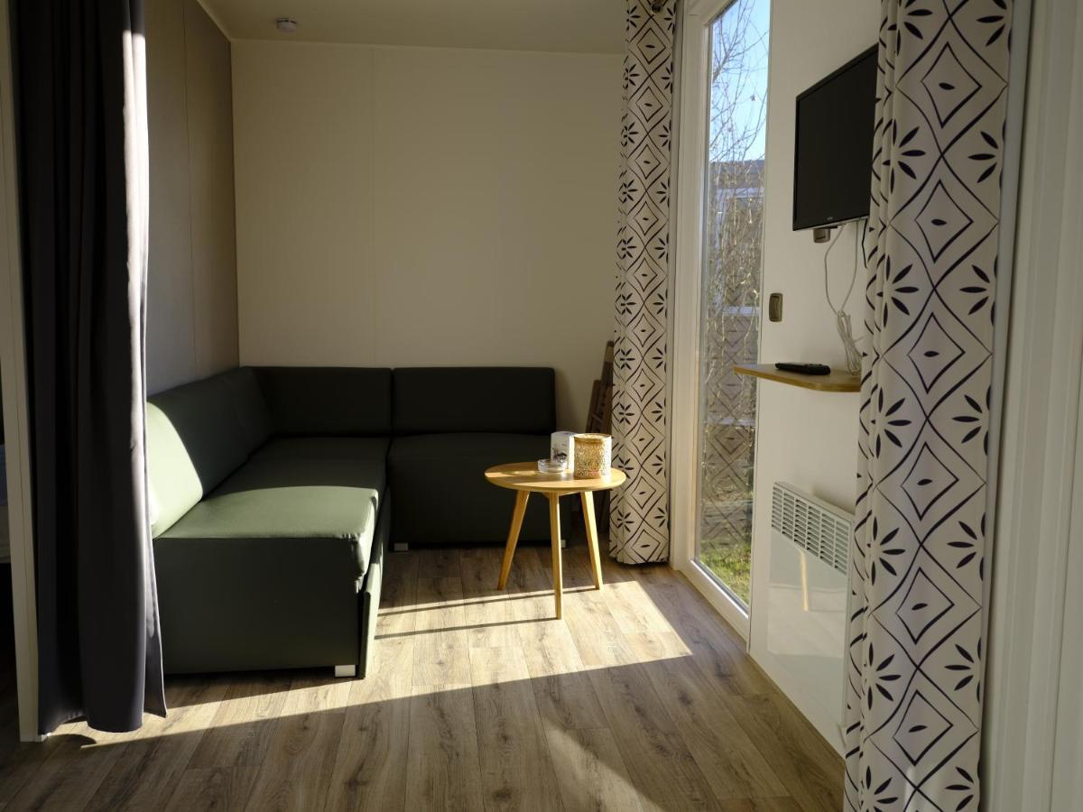 Camping Du Plan D'Eau **** Hotel Saint-Yrieix-sur-Charente Exterior foto