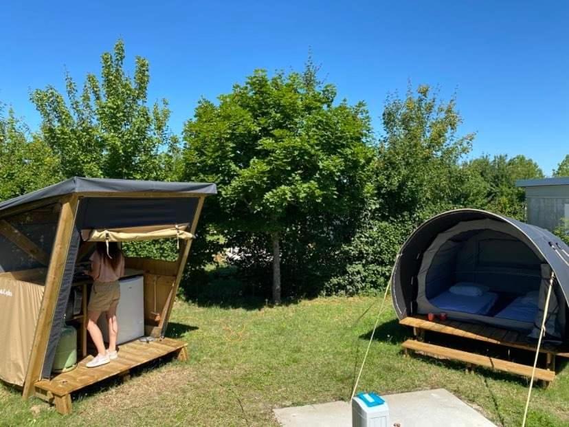 Camping Du Plan D'Eau **** Hotel Saint-Yrieix-sur-Charente Exterior foto