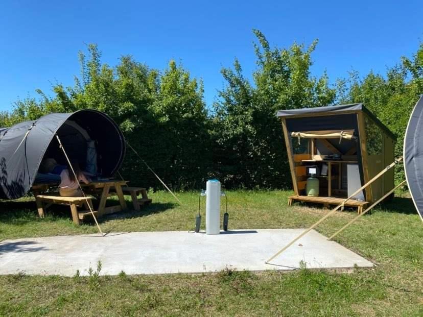Camping Du Plan D'Eau **** Hotel Saint-Yrieix-sur-Charente Exterior foto
